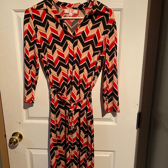 Super cute retro style dress (fits 4-6ish) - Picture 1 of 4